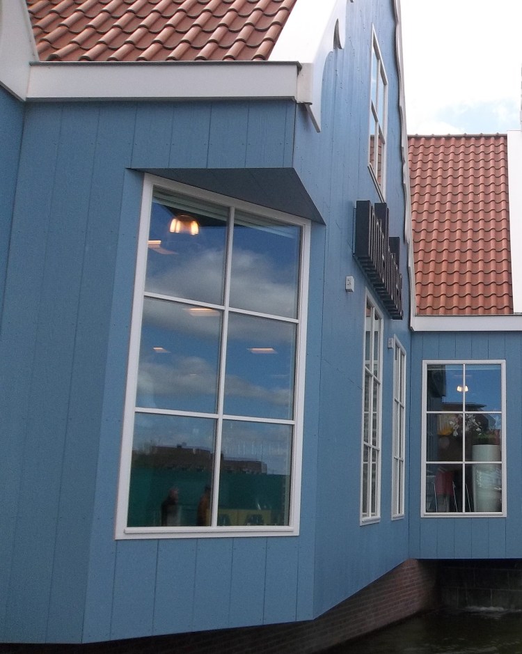 When you encounter difficulties and contradictions, do not try to break them, but bend them with gentleness and time. Saint Francis de Sales 